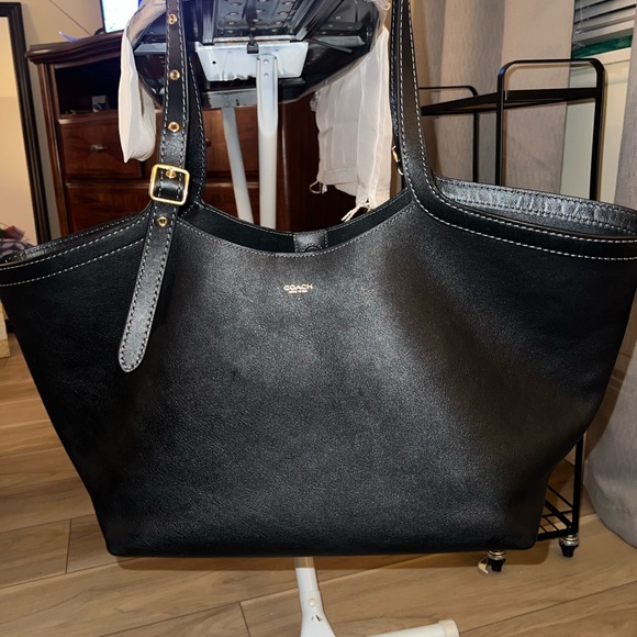 Coach Gramercy Tote - Picture 4 of 16